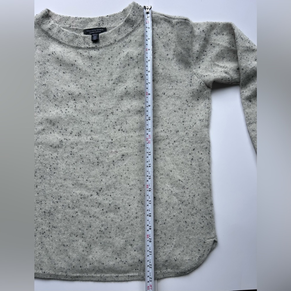 saks fifth avenue  cashmere Gray Speckled Women's Sweater - Picture 4 of 7